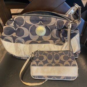 Coach purse and wristlet